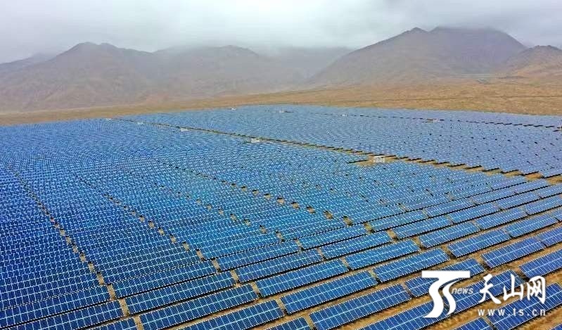 6月18日，在喀什地區(qū)塔什庫爾干塔吉克自治縣拍攝的深能福塔電站一角。石榴云/新疆日報記者蔡增樂攝