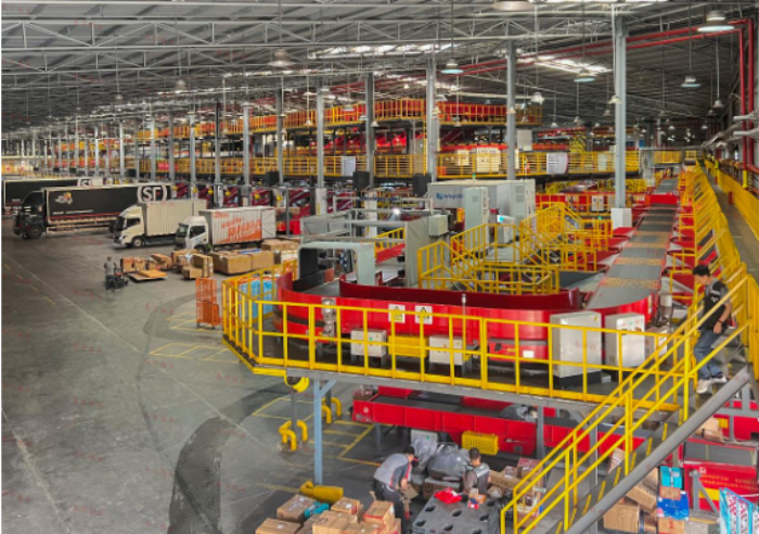 順豐深圳黃田分揀中心。圖片來源：南方日報