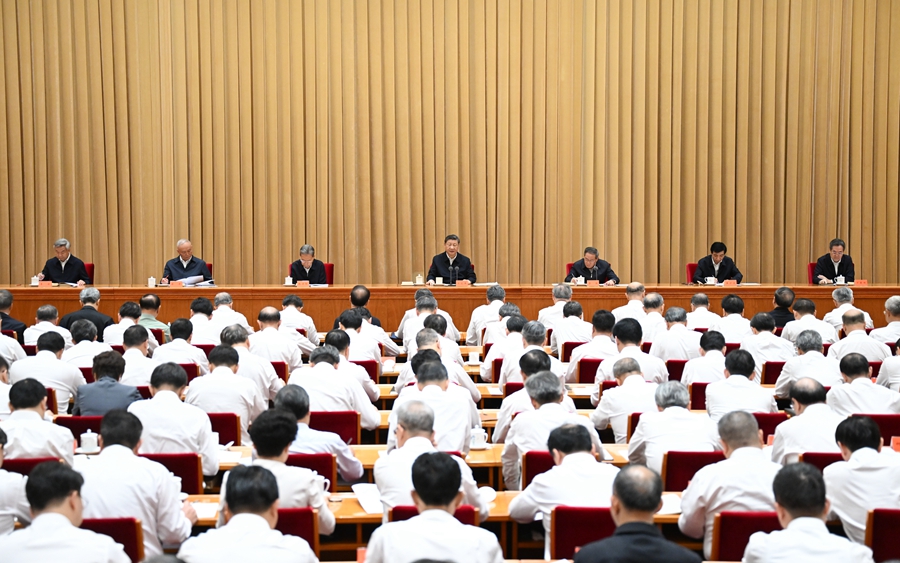 7月14日至15日，中央城市工作會(huì)議在北京舉行。中共中央總書(shū)記、國(guó)家主席、中央軍委主席習(xí)近平出席會(huì)議并發(fā)表重要講話。中共中央政治局常委李強(qiáng)、趙樂(lè)際、王滬寧、蔡奇、丁薛祥、李希出席會(huì)議。